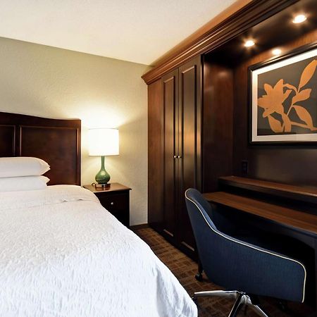 Hampton Inn Overland Park Zewnętrze zdjęcie