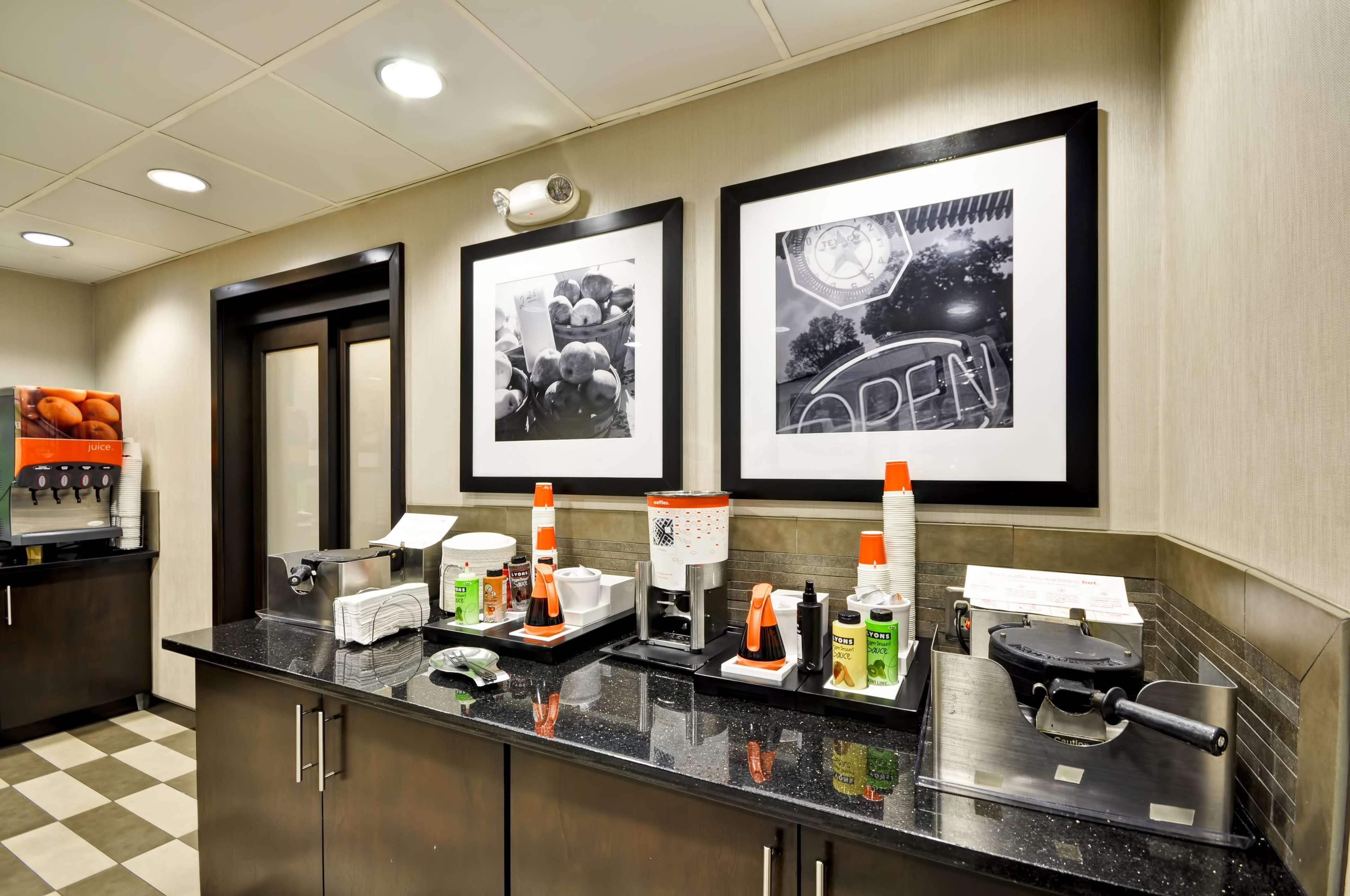 Hampton Inn Overland Park Zewnętrze zdjęcie