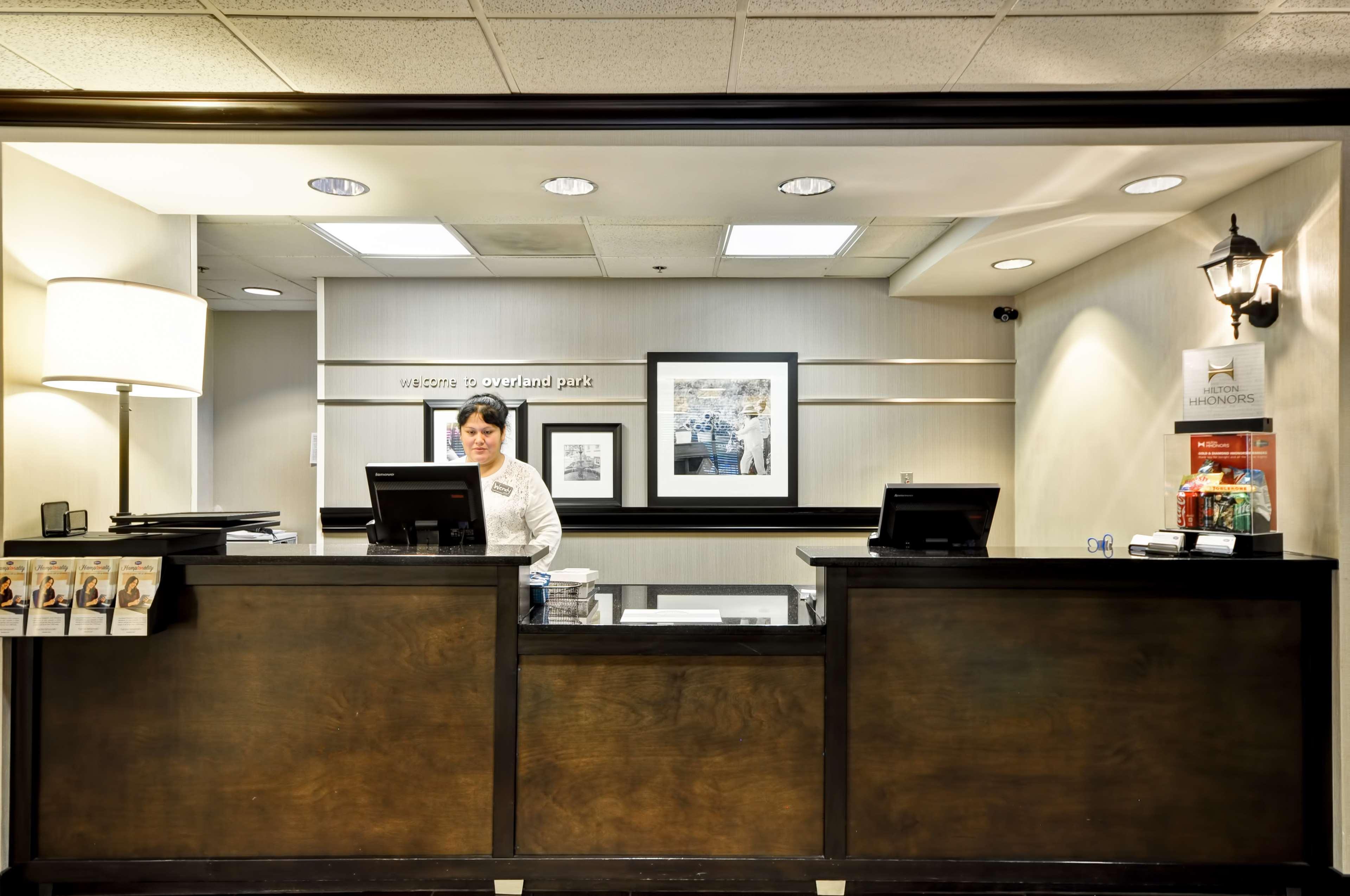 Hampton Inn Overland Park Zewnętrze zdjęcie